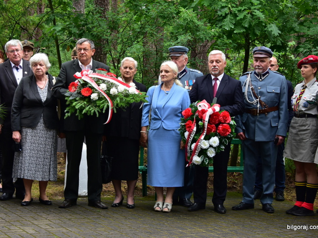 77. rocznica niemieckiego mordu polskich partyzantów w lesie Rapy koło Biłgoraja (FOTO)