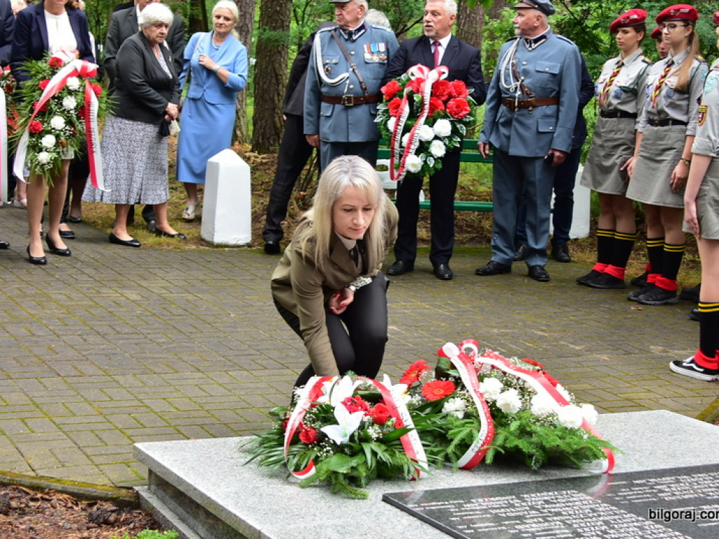 77. rocznica niemieckiego mordu polskich partyzantów w lesie Rapy koło Biłgoraja (FOTO)