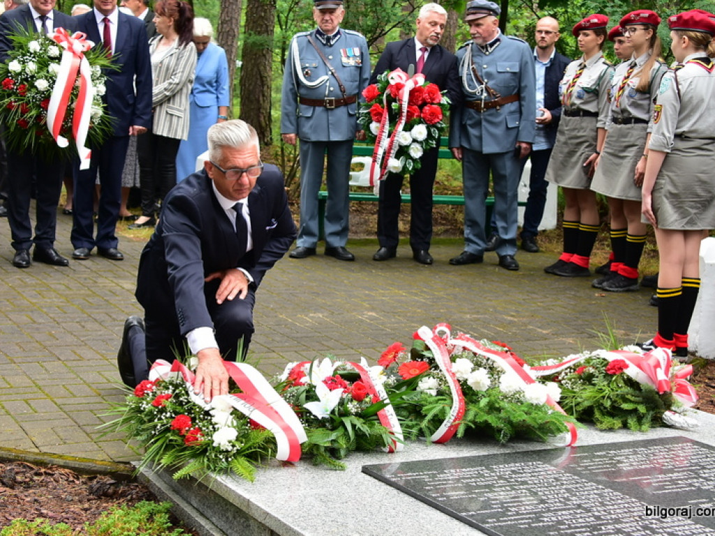 77. rocznica niemieckiego mordu polskich partyzantów w lesie Rapy koło Biłgoraja (FOTO)