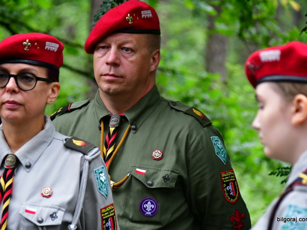 77. rocznica niemieckiego mordu polskich partyzantów w lesie Rapy koło Biłgoraja (FOTO)