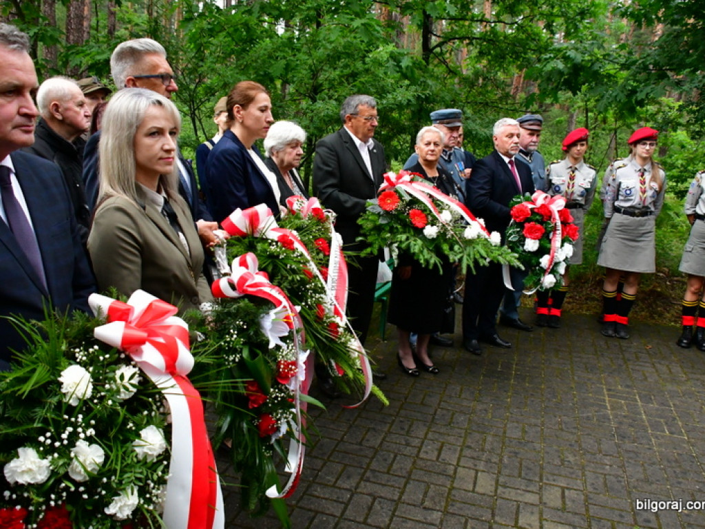 77. rocznica niemieckiego mordu polskich partyzantów w lesie Rapy koło Biłgoraja (FOTO)