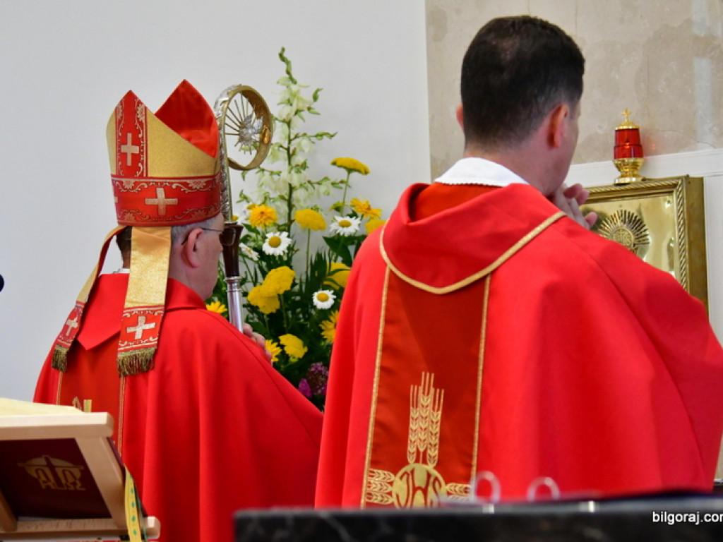 Wojewódzkie obchody Dnia Walki i Męczeństwa Wsi Polskiej (FOTO)