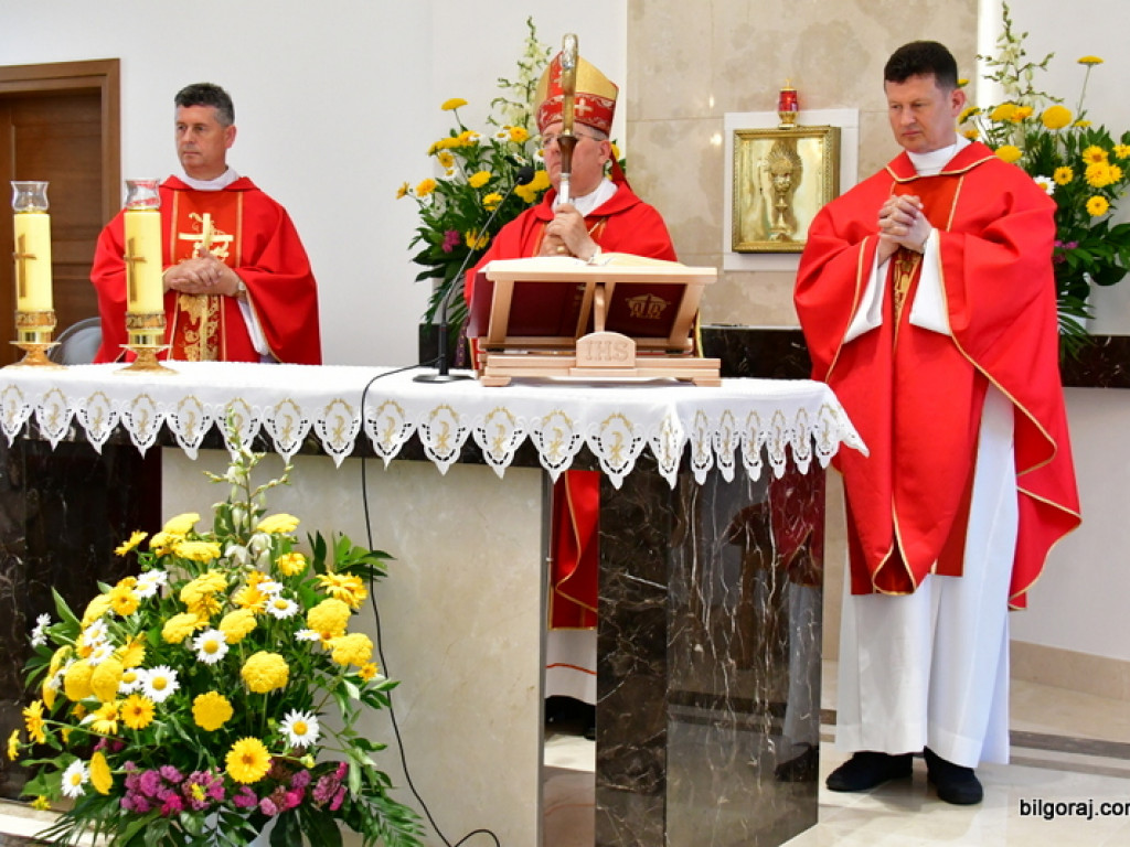 Wojewódzkie obchody Dnia Walki i Męczeństwa Wsi Polskiej (FOTO)