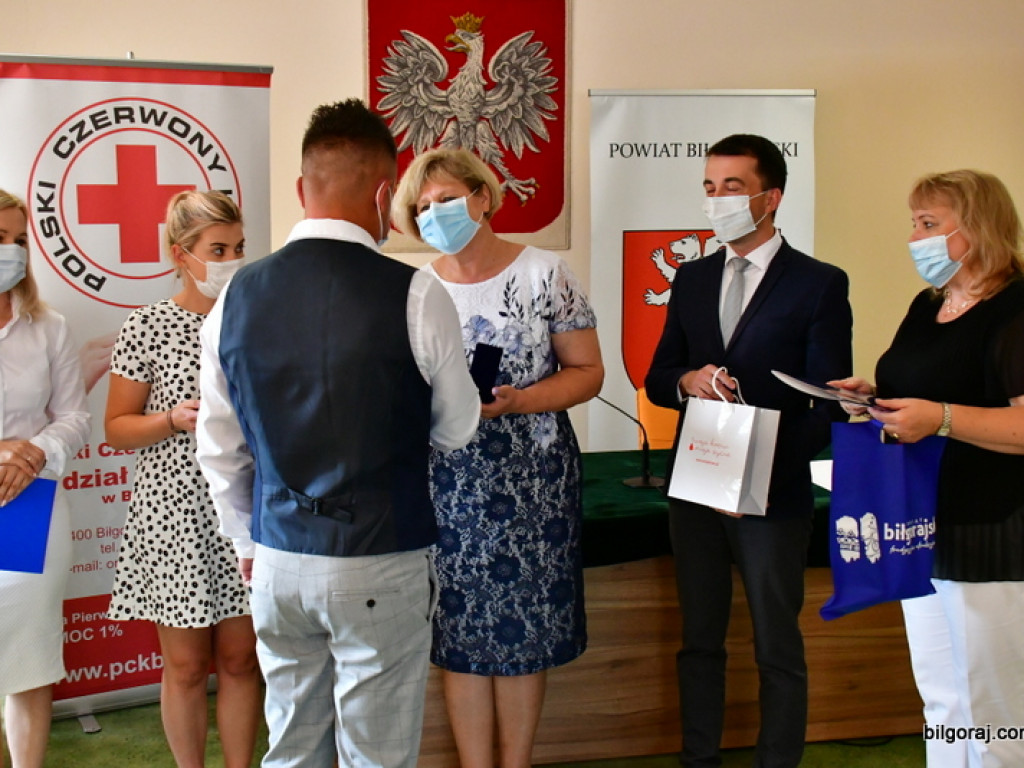 Krwi nie da się niczym zastąpić - wyróżnienia dla Honorowych Dawców Krwi (FOTO)