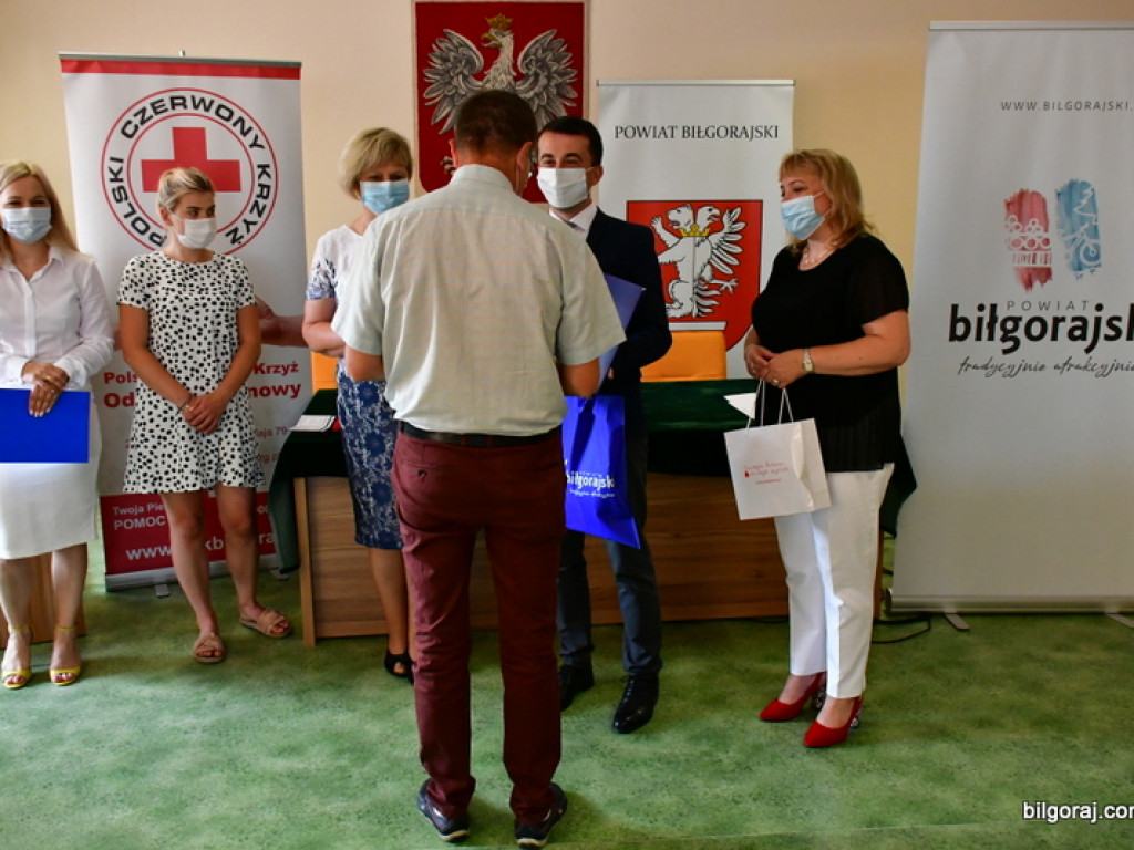 Krwi nie da się niczym zastąpić - wyróżnienia dla Honorowych Dawców Krwi (FOTO)