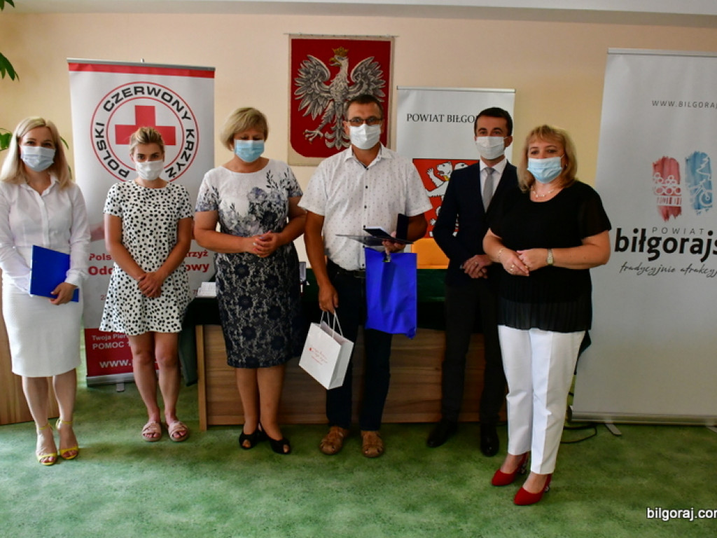 Krwi nie da się niczym zastąpić - wyróżnienia dla Honorowych Dawców Krwi (FOTO)