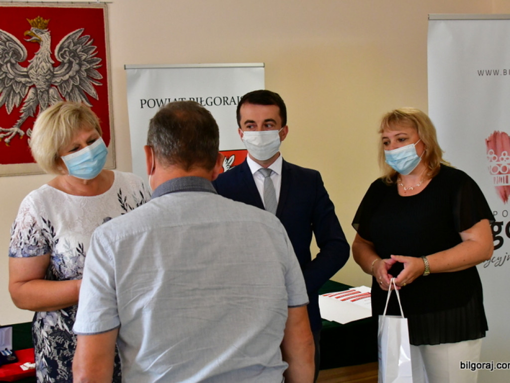 Krwi nie da się niczym zastąpić - wyróżnienia dla Honorowych Dawców Krwi (FOTO)