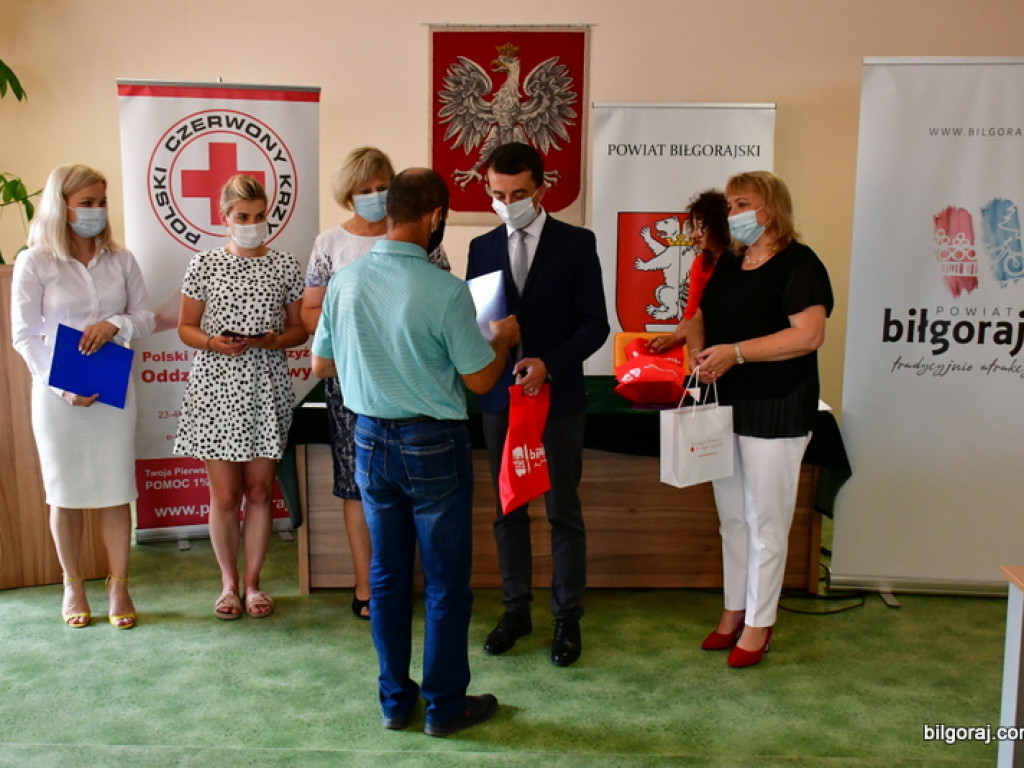 Krwi nie da się niczym zastąpić - wyróżnienia dla Honorowych Dawców Krwi (FOTO)