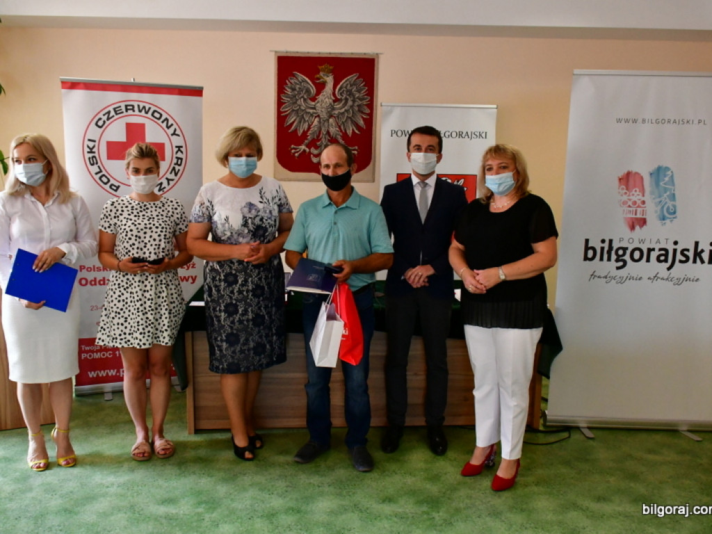 Krwi nie da się niczym zastąpić - wyróżnienia dla Honorowych Dawców Krwi (FOTO)