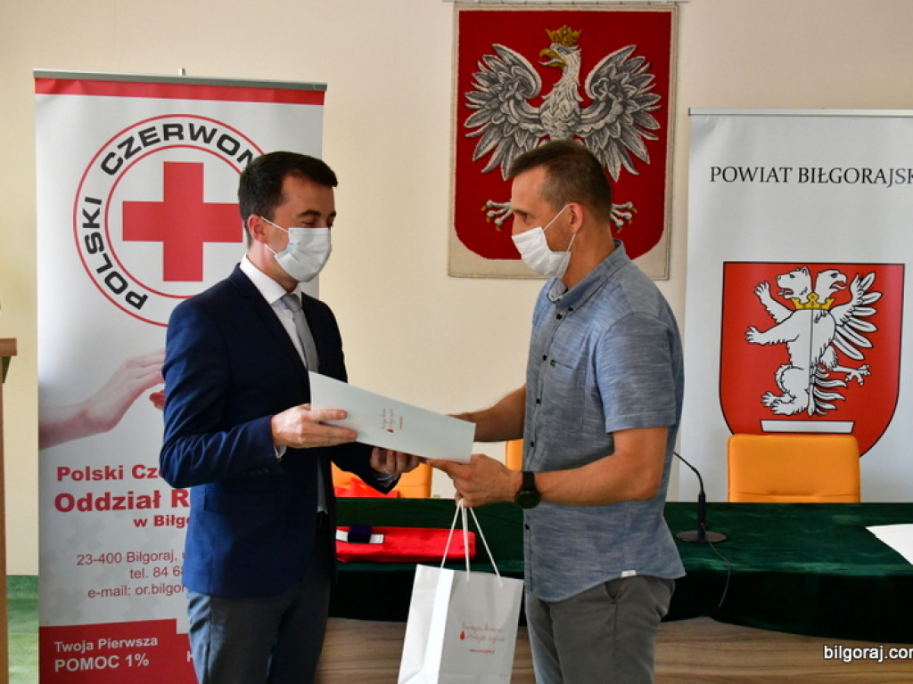 Krwi nie da się niczym zastąpić - wyróżnienia dla Honorowych Dawców Krwi (FOTO)