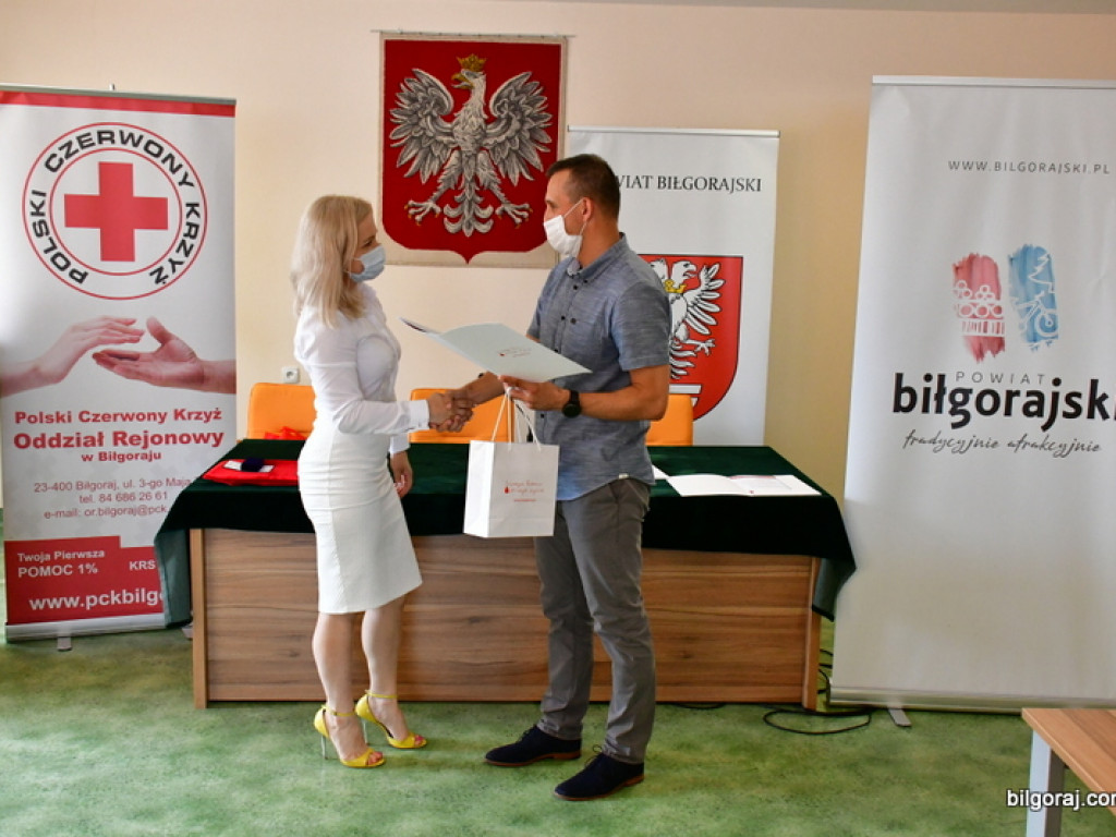 Krwi nie da się niczym zastąpić - wyróżnienia dla Honorowych Dawców Krwi (FOTO)