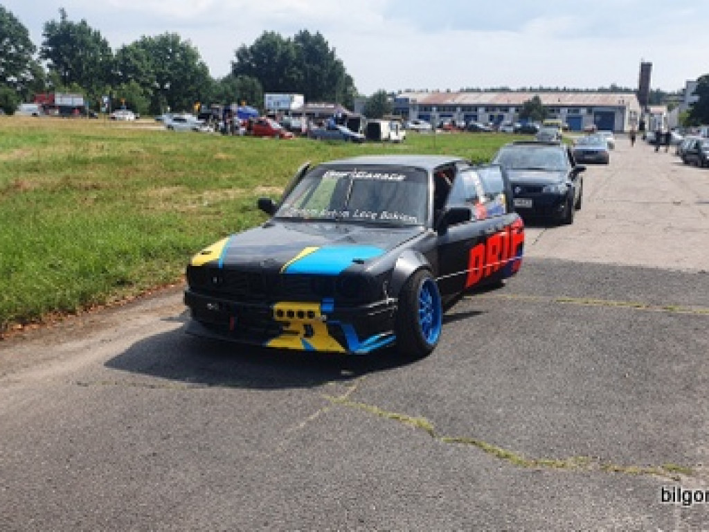 Miłośnicy sportów motorowych wsparli leczenie Kubusia Pawęzki