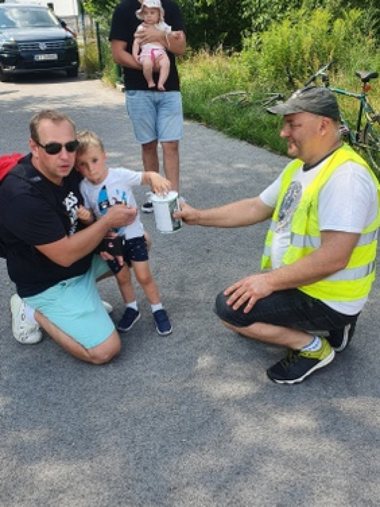Miłośnicy sportów motorowych wsparli leczenie Kubusia Pawęzki