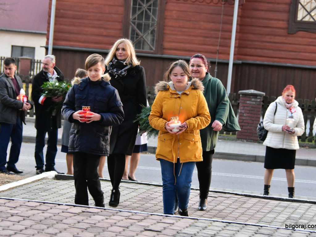 Wieczornica patriotyczna w 103. rocznicę odzyskania niepodległości (FOTO)