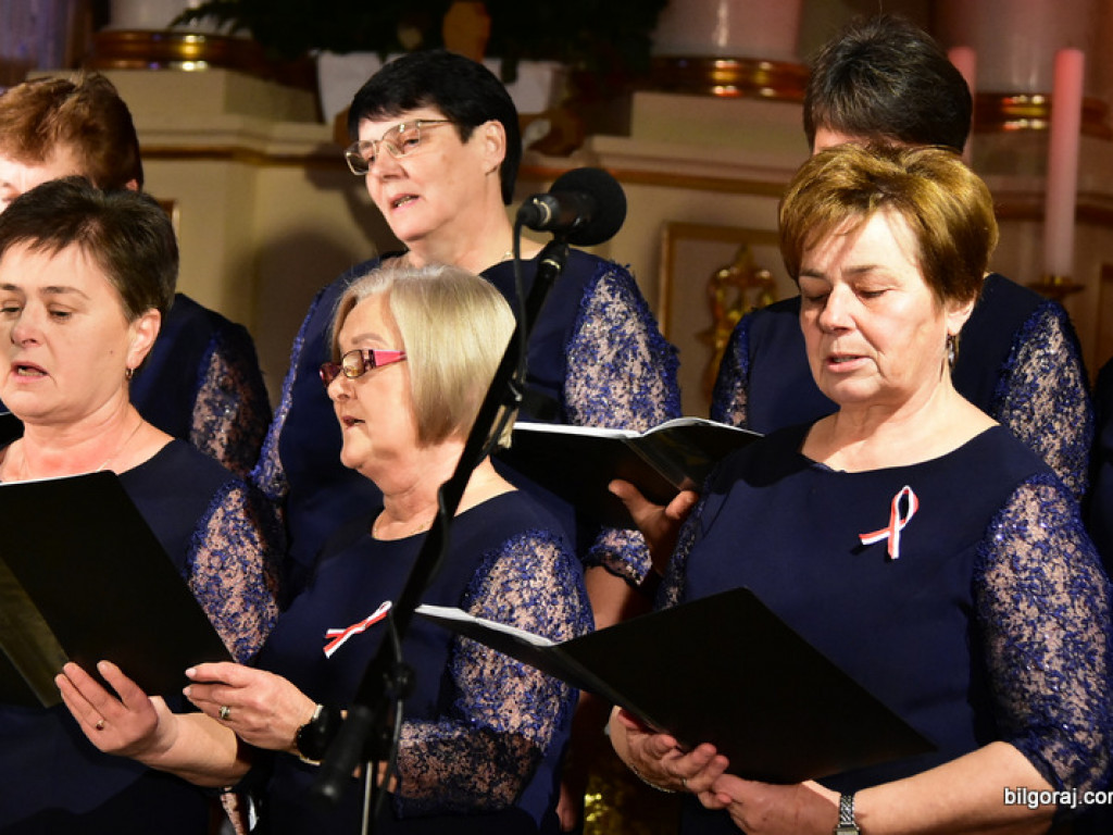 Wieczornica patriotyczna w 103. rocznicę odzyskania niepodległości (FOTO)