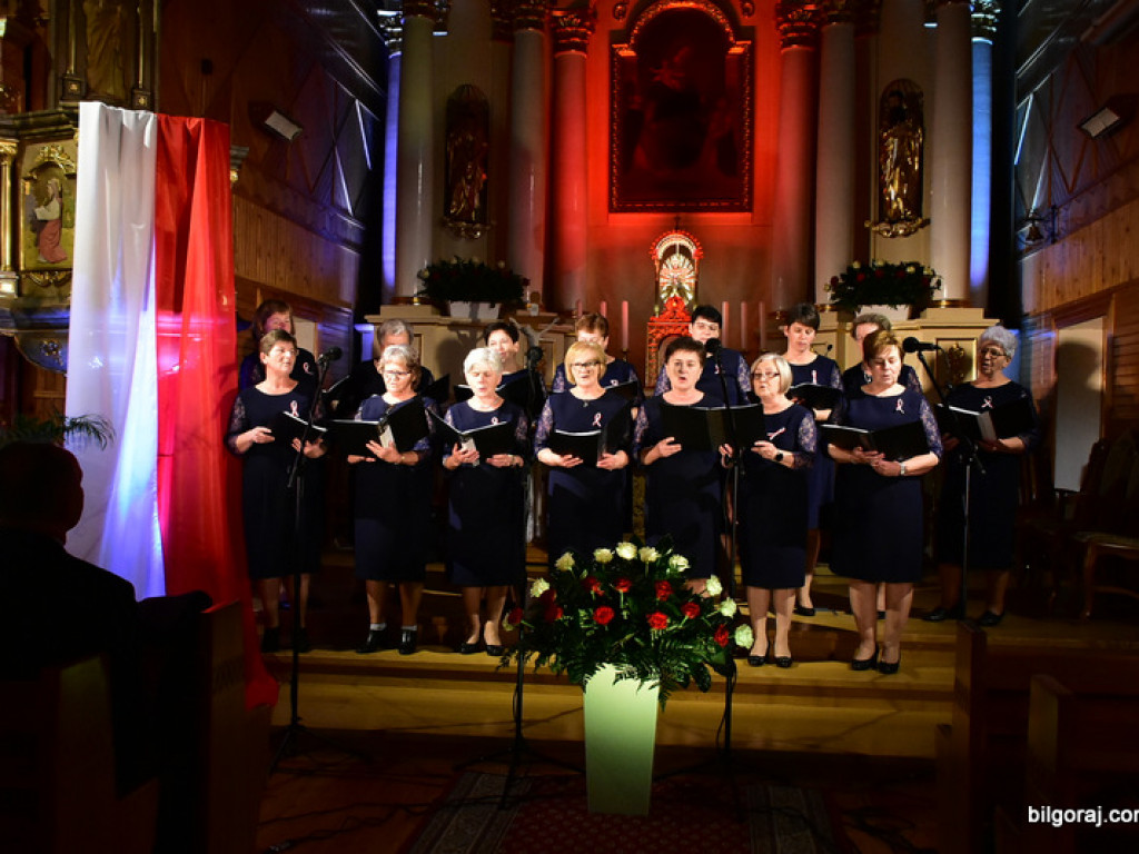 Wieczornica patriotyczna w 103. rocznicę odzyskania niepodległości (FOTO)