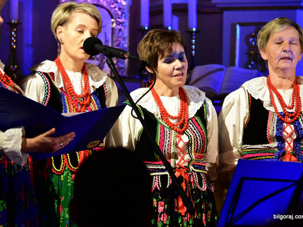 Wieczornica patriotyczna w 103. rocznicę odzyskania niepodległości (FOTO)