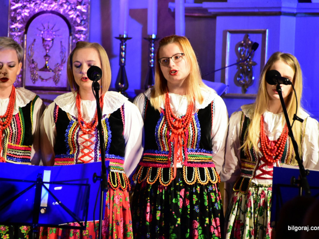 Wieczornica patriotyczna w 103. rocznicę odzyskania niepodległości (FOTO)