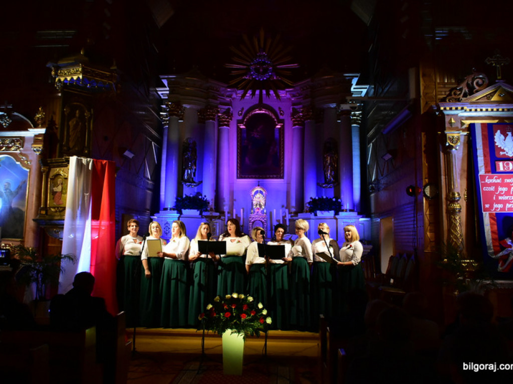 Wieczornica patriotyczna w 103. rocznicę odzyskania niepodległości (FOTO)