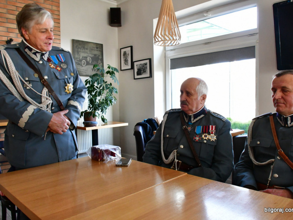 Biłgorajscy Piłsudczycy odebrali awanse i odznaczenia (FOTO)