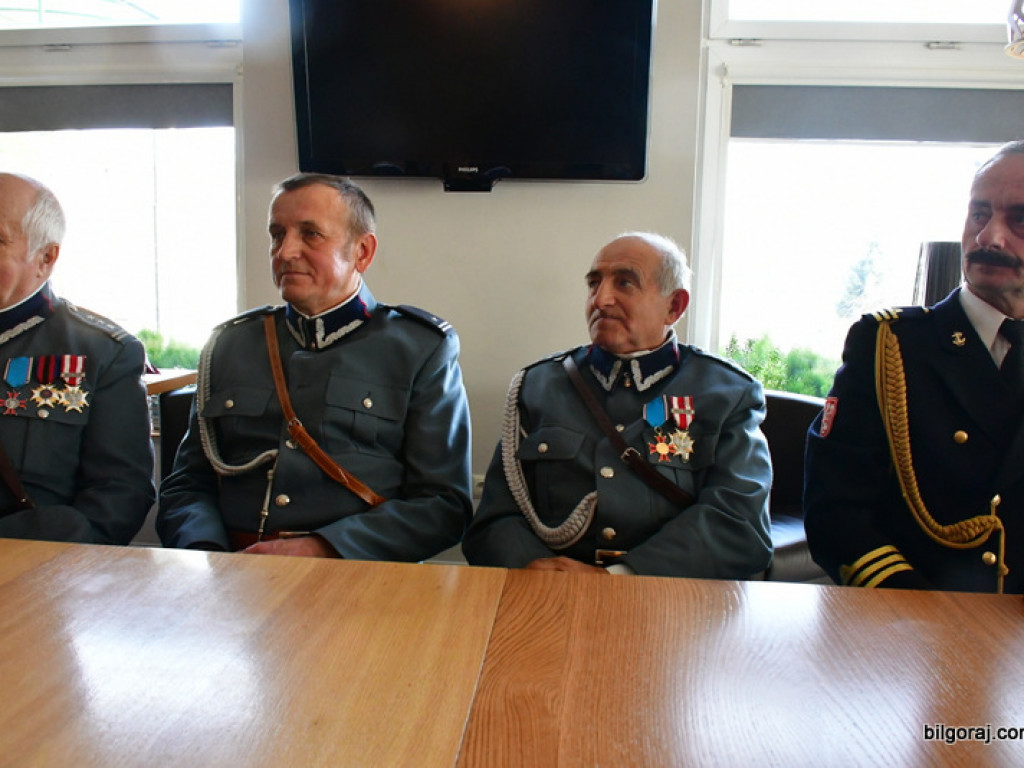 Biłgorajscy Piłsudczycy odebrali awanse i odznaczenia (FOTO)