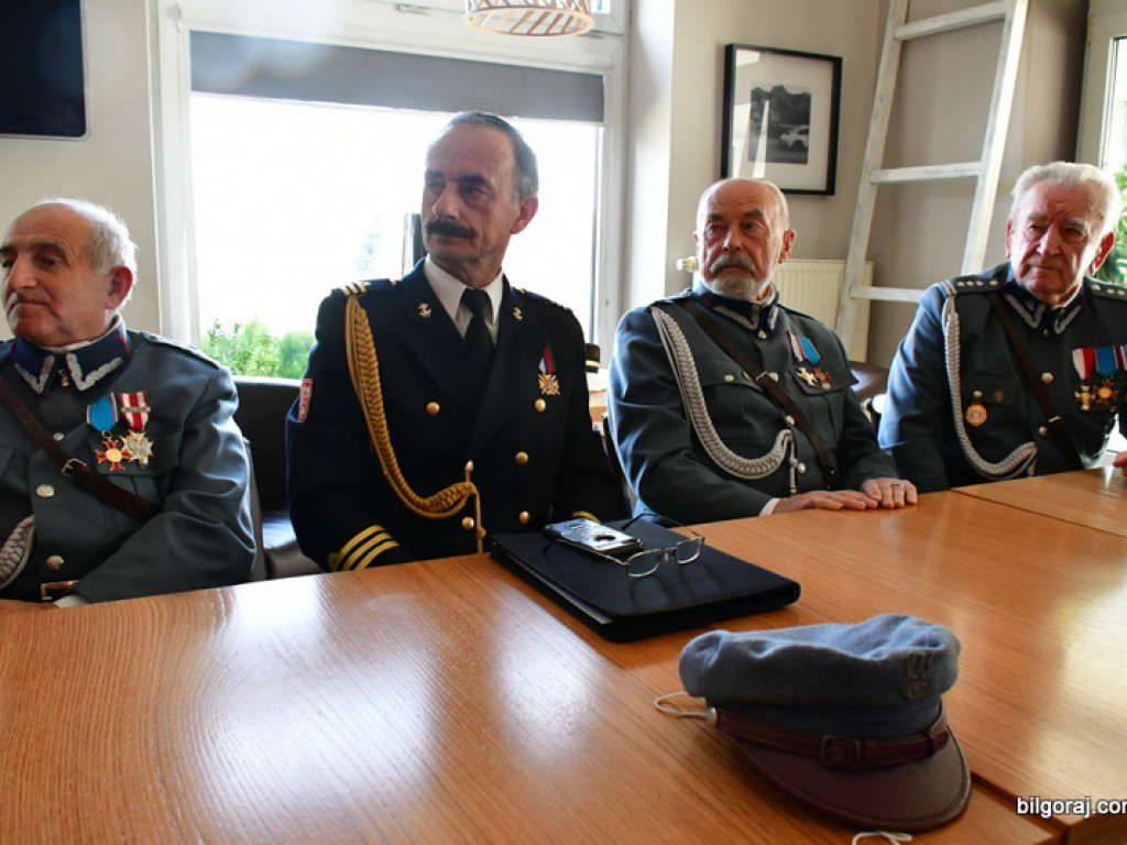 Biłgorajscy Piłsudczycy odebrali awanse i odznaczenia (FOTO)