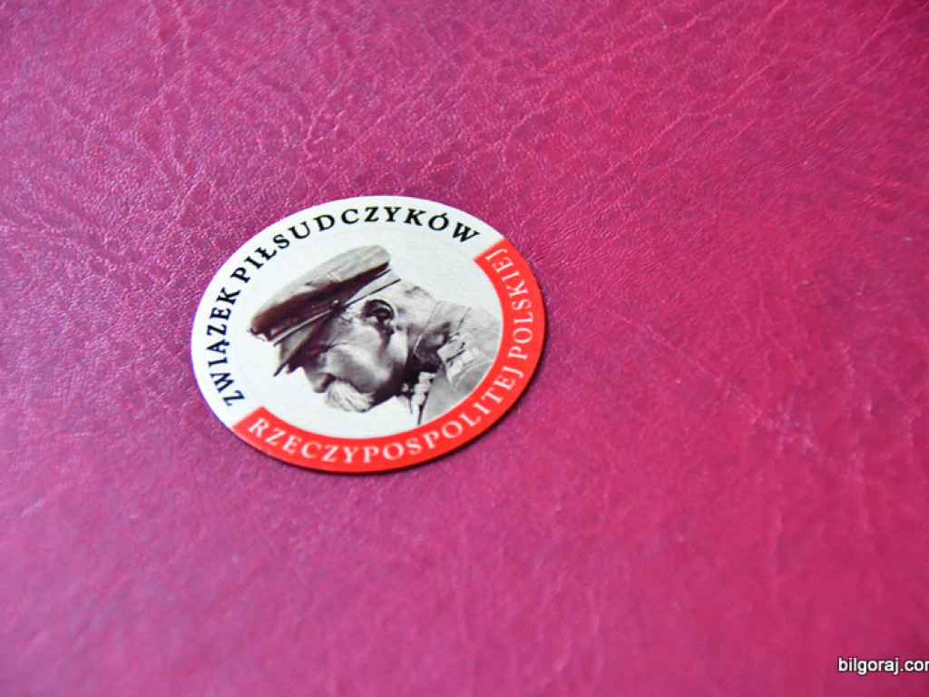 Biłgorajscy Piłsudczycy odebrali awanse i odznaczenia (FOTO)