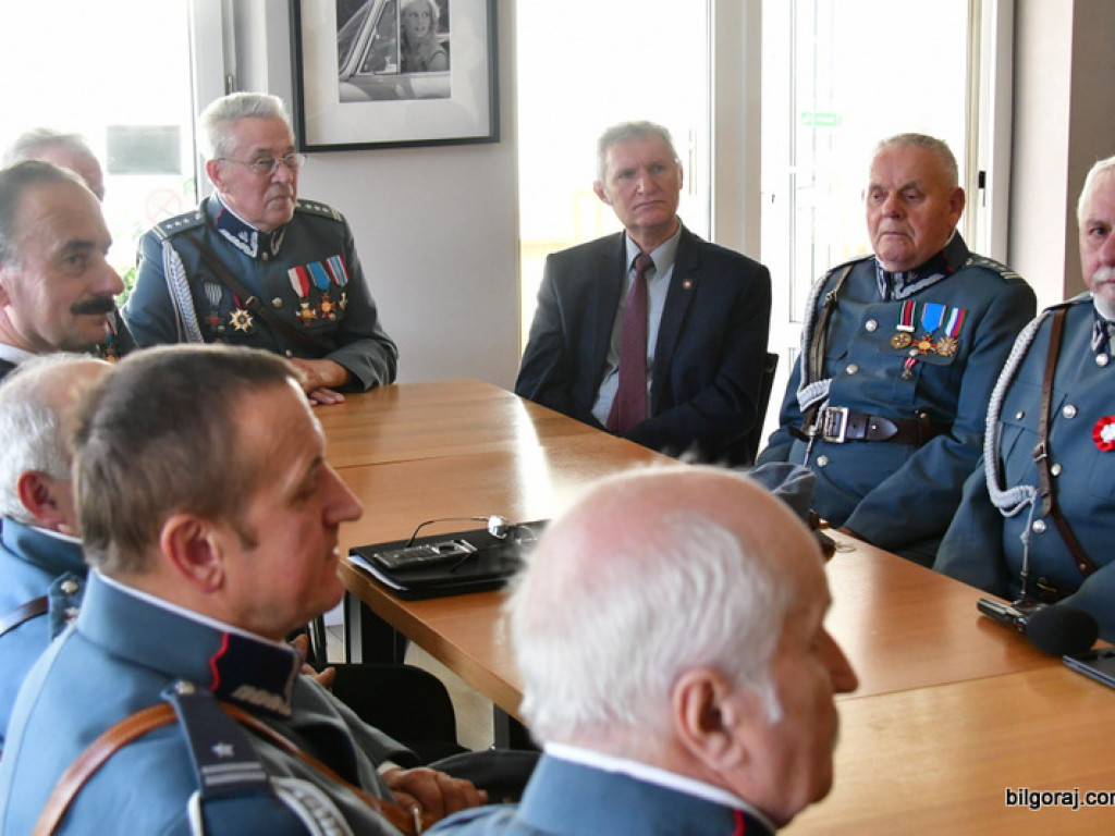 Biłgorajscy Piłsudczycy odebrali awanse i odznaczenia (FOTO)