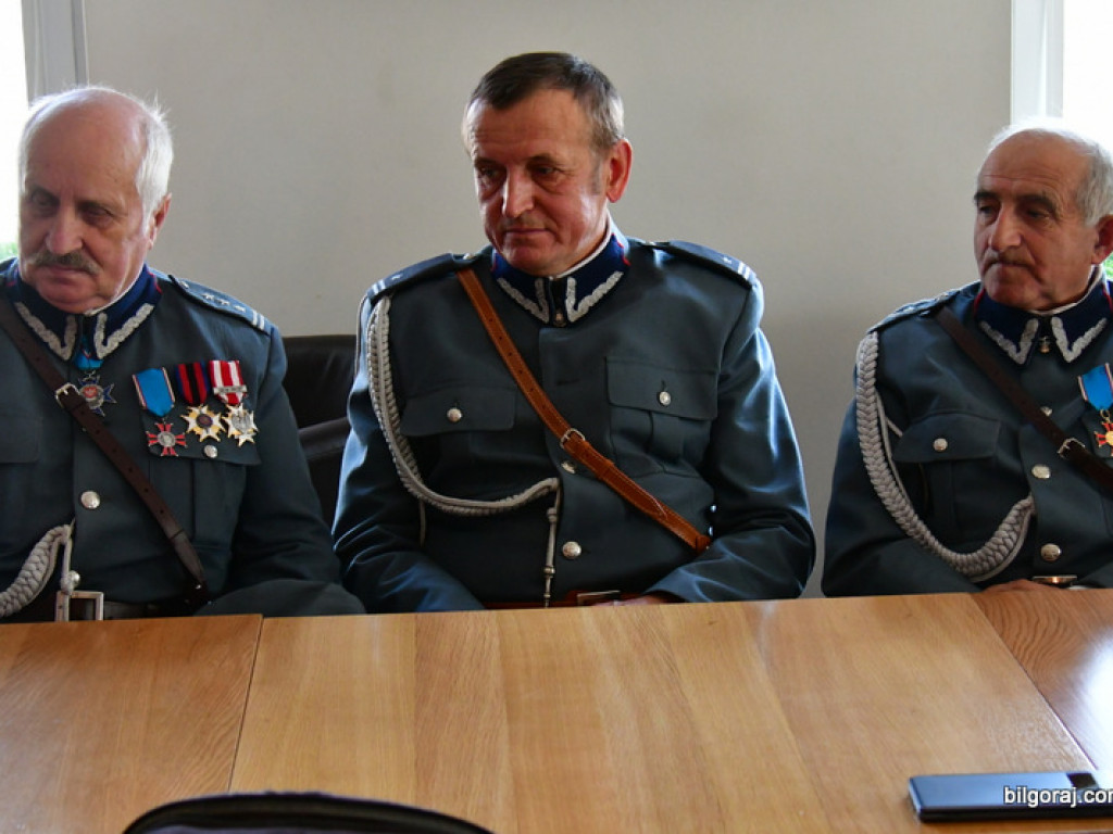 Biłgorajscy Piłsudczycy odebrali awanse i odznaczenia (FOTO)