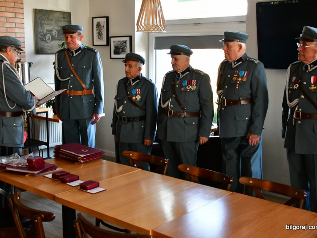 Biłgorajscy Piłsudczycy odebrali awanse i odznaczenia (FOTO)