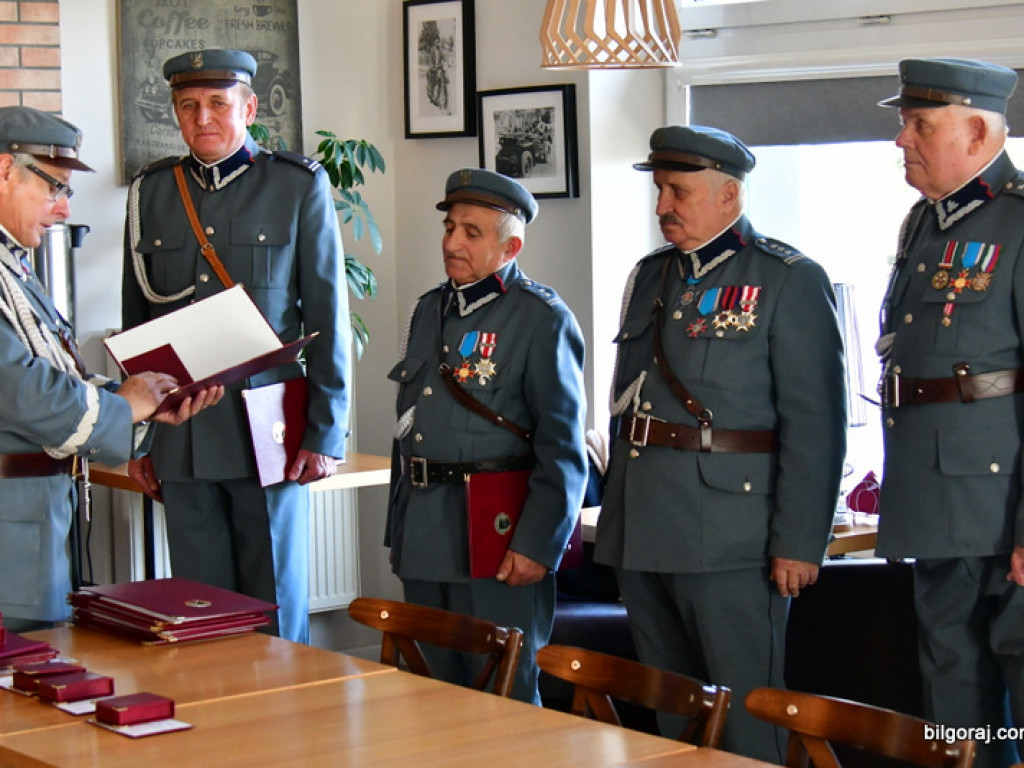 Biłgorajscy Piłsudczycy odebrali awanse i odznaczenia (FOTO)