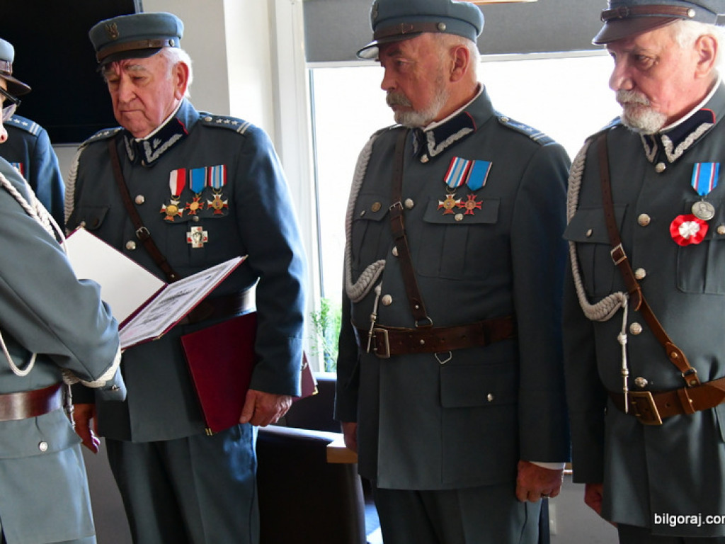 Biłgorajscy Piłsudczycy odebrali awanse i odznaczenia (FOTO)