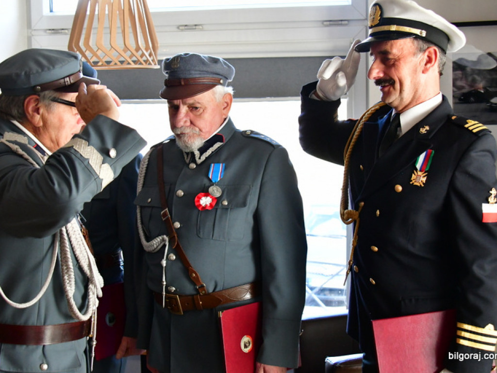 Biłgorajscy Piłsudczycy odebrali awanse i odznaczenia (FOTO)