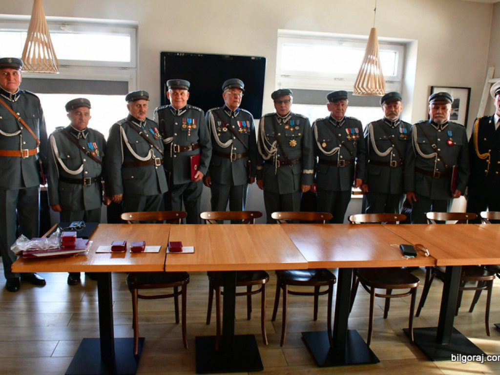 Biłgorajscy Piłsudczycy odebrali awanse i odznaczenia (FOTO)