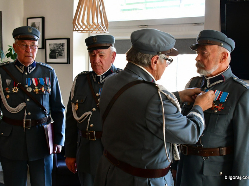 Biłgorajscy Piłsudczycy odebrali awanse i odznaczenia (FOTO)