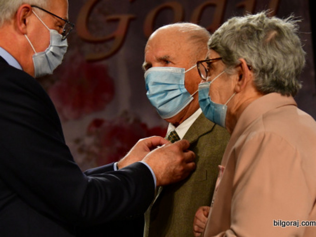 Złote gody. Kilkadziesiąt par świętowało 50-lecie małżeństwa (FOTO)