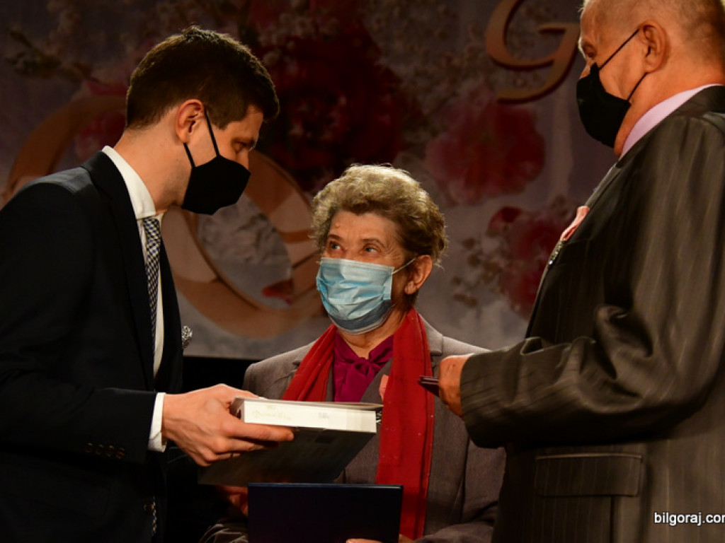 Złote gody. Kilkadziesiąt par świętowało 50-lecie małżeństwa (FOTO)