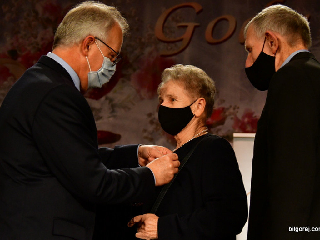 Złote gody. Kilkadziesiąt par świętowało 50-lecie małżeństwa (FOTO)