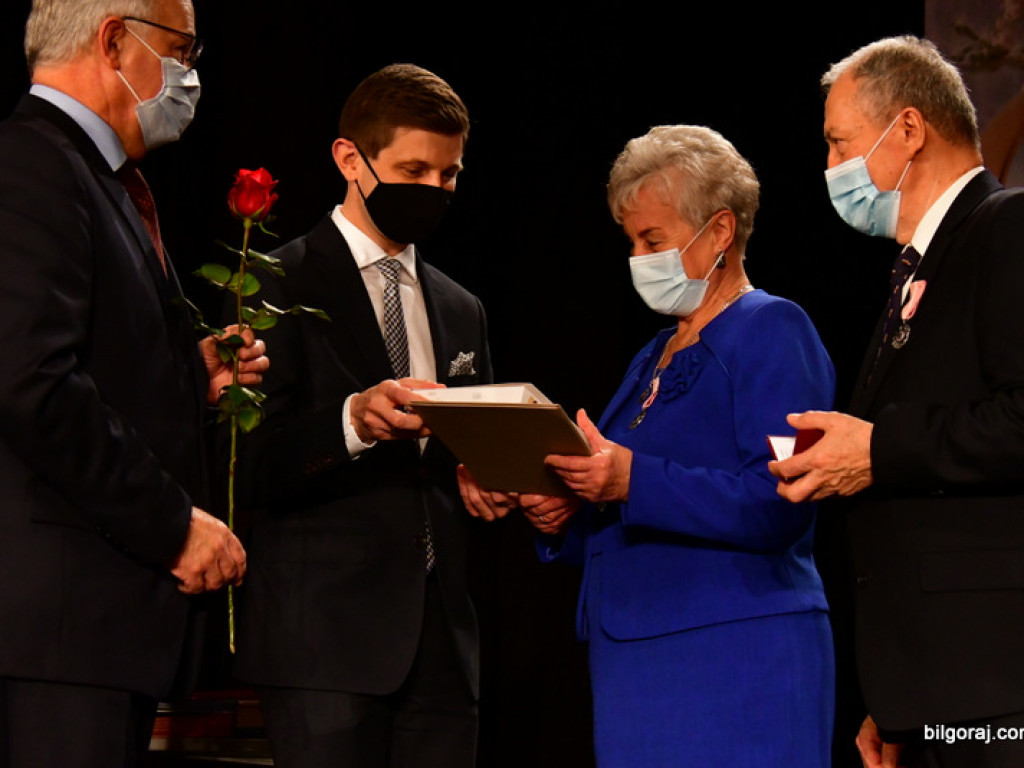 Złote gody. Kilkadziesiąt par świętowało 50-lecie małżeństwa (FOTO)