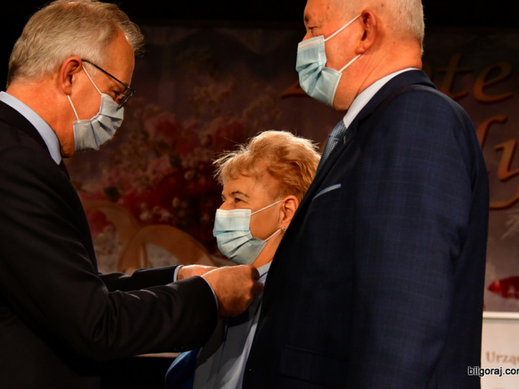 Złote gody. Kilkadziesiąt par świętowało 50-lecie małżeństwa (FOTO)