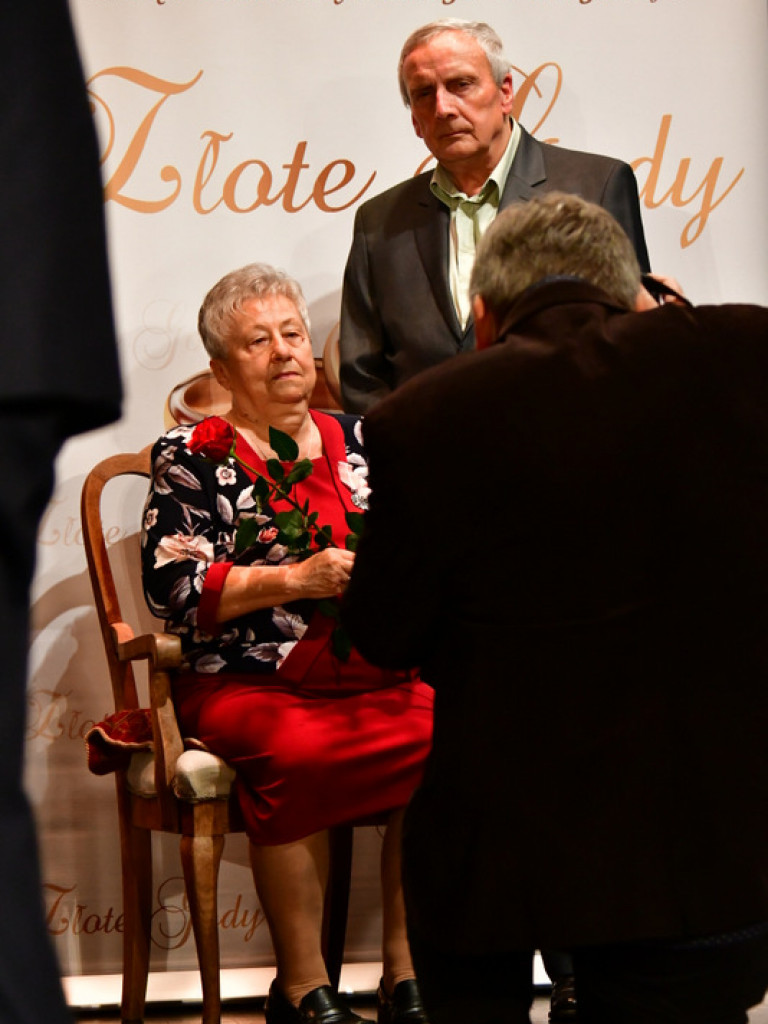 Złote gody. Kilkadziesiąt par świętowało 50-lecie małżeństwa (FOTO)