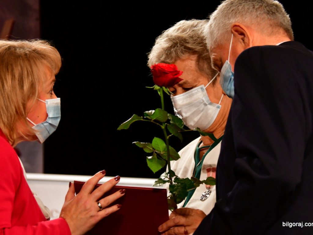 Złote gody. Kilkadziesiąt par świętowało 50-lecie małżeństwa (FOTO)