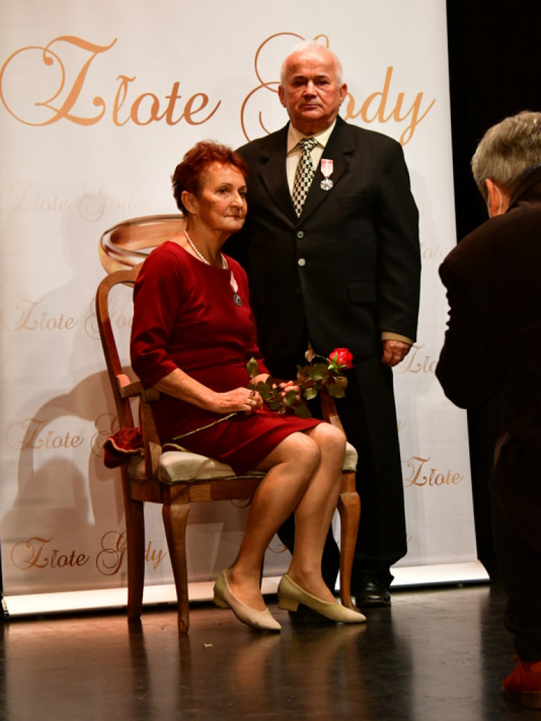 Złote gody. Kilkadziesiąt par świętowało 50-lecie małżeństwa (FOTO)