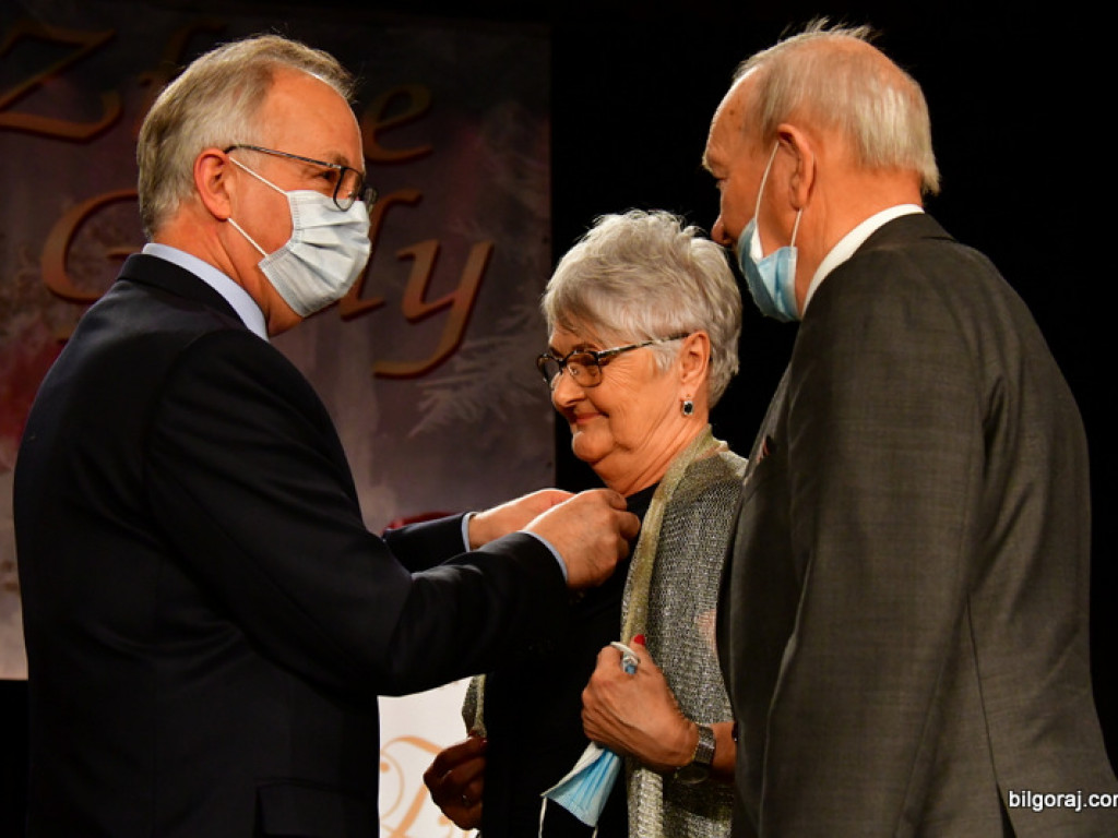 Złote gody. Kilkadziesiąt par świętowało 50-lecie małżeństwa (FOTO)