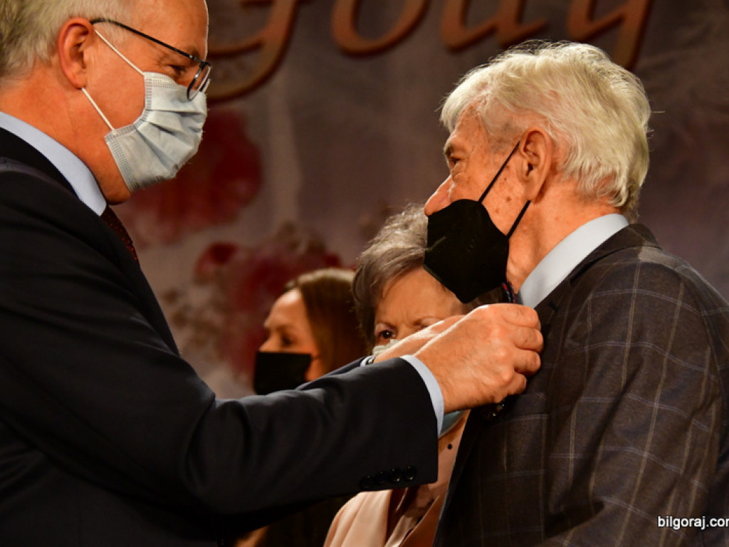 Złote gody. Kilkadziesiąt par świętowało 50-lecie małżeństwa (FOTO)