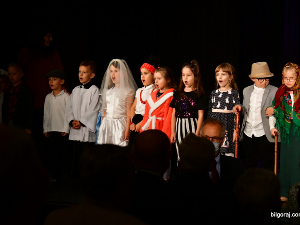 Złote gody. Kilkadziesiąt par świętowało 50-lecie małżeństwa (FOTO)