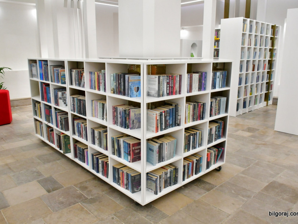 Biblioteka w Tarnogrodzie po remoncie. Doskonałe połączenie tradycji budynku z trendami XXI wieku (FOTO)