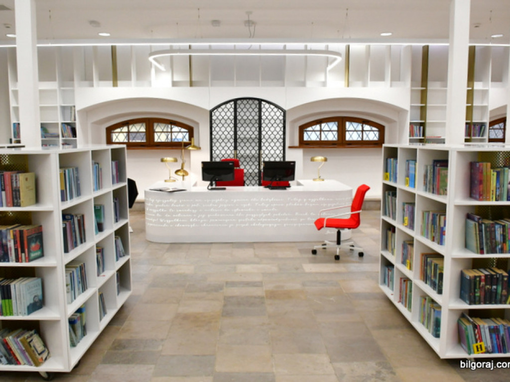 Biblioteka w Tarnogrodzie po remoncie. Doskonałe połączenie tradycji budynku z trendami XXI wieku (FOTO)