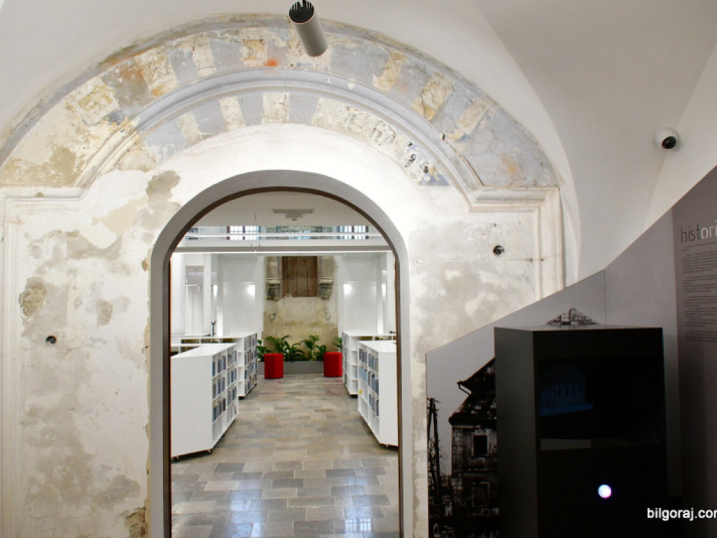 Biblioteka w Tarnogrodzie po remoncie. Doskonałe połączenie tradycji budynku z trendami XXI wieku (FOTO)