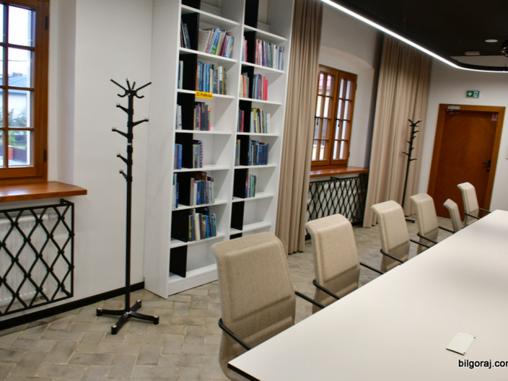 Biblioteka w Tarnogrodzie po remoncie. Doskonałe połączenie tradycji budynku z trendami XXI wieku (FOTO)